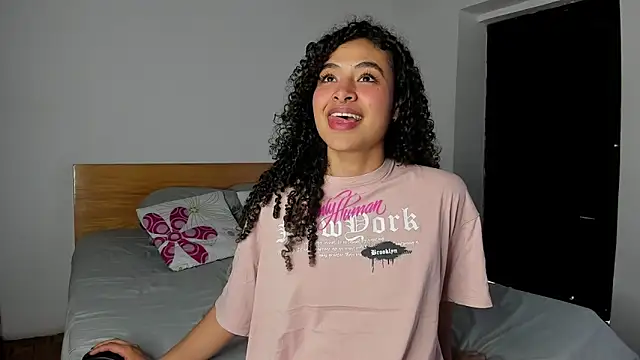 Keniia rizz online show from February 10, 9:19 pm