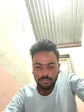 Snapshot of devil_boy_0909 chatting on January 14, 3:12 am devil boy 0909 online show from January 14, 3:12 am