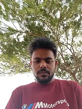 Snapshot of devil_boy_0909 chatting on February 6, 5:23 am devil boy 0909 online show from February 6, 5:23 am