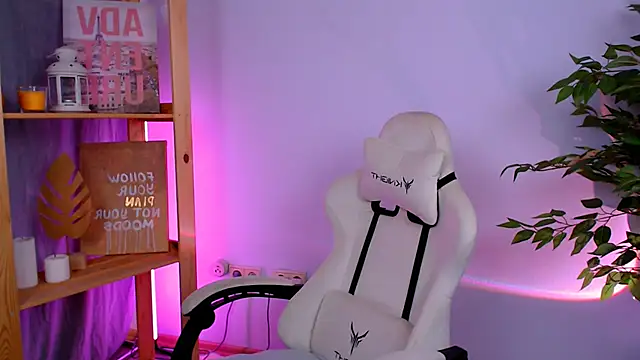 Snapshot of BallerinaCappuchino chatting on November 9, 4:55 am BallerinaCappuchino online show from November 9, 4:55 am