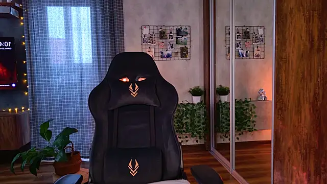 Snapshot of BallerinaCappuchino chatting on November 22, 3:38 am BallerinaCappuchino online show from November 22, 3:38 am