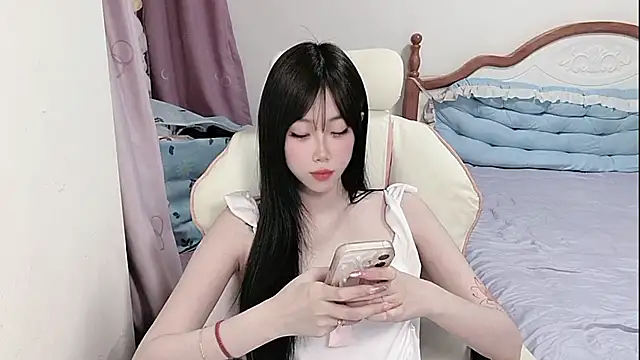 Vivian-88 online show from May 13, 5:38 am