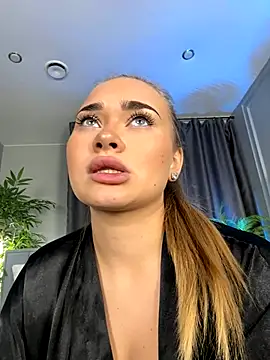 MilaRaven online show from November 30, 7:01 am