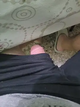 Snapshot of Tincho1051 chatting on March 22, 12:25 am Tincho1051 online show from March 22, 12:25 am