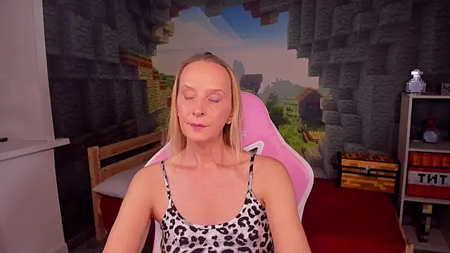 ScarlettPalmer online show from January 9, 10:40 am