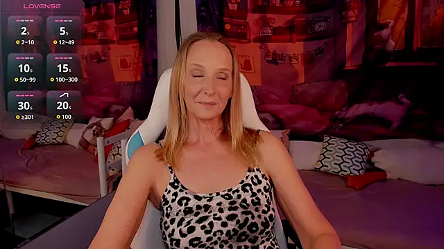 ScarlettPalmer online show from May 20, 10:54 am