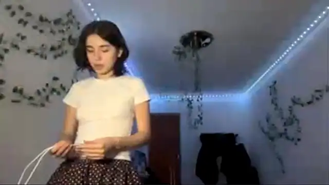 Snapshot of LilithFlamey chatting on December 3, 3:10 pm LilithFlamey online show from December 3, 3:10 pm