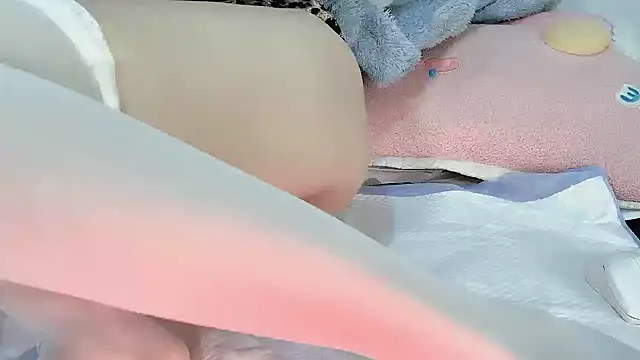 Snapshot of Cherry-666 chatting on December 17, 9:37 am Cherry-666 online show from December 17, 9:37 am