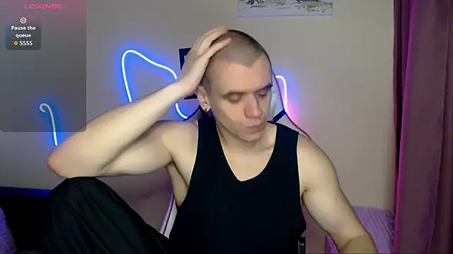 Snapshot of TeaseMeJay71 chatting on October 28, 9:46 am TeaseMeJay71 online show from October 28, 9:46 am