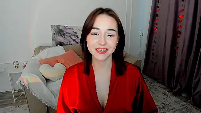 Snapshot of MakeYoueHappy chatting on March 12, 3:34 am MakeYoueHappy online show from March 12, 3:34 am
