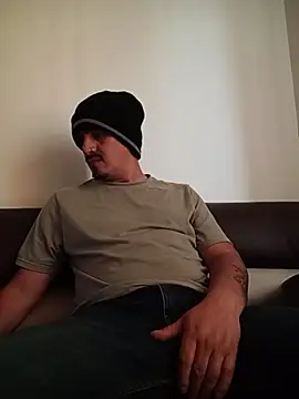 Snapshot of arescloudxxx chatting on October 30, 8:53 pm arescloudxxx online show from October 30, 8:53 pm