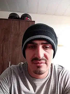 Snapshot of arescloudxxx chatting on January 9, 6:21 pm arescloudxxx online show from January 9, 6:21 pm