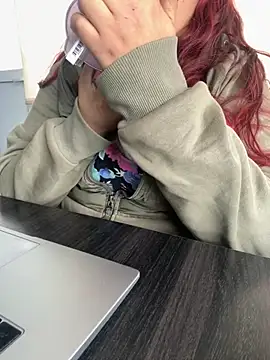 Snapshot of Evil_kitty6 chatting on November 28, 4:20 pm Evil kitty6 online show from November 28, 4:20 pm