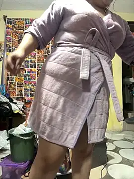 Snapshot of Evil_kitty6 chatting on February 20, 3:58 am Evil kitty6 online show from February 20, 3:58 am