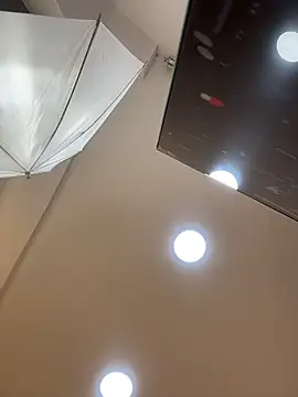 Hannahpradaa  online show from December 20, 11:28 am