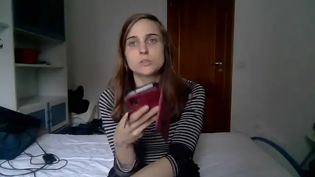 Snapshot of SinnEmily chatting on March 7, 4:26 pm SinnEmily online show from March 7, 4:26 pm
