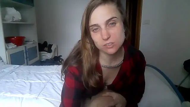 Snapshot of SinnEmily chatting on March 14, 11:04 am SinnEmily online show from March 14, 11:04 am