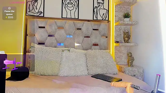 Andrew Haalls online show from November 1, 2:52 pm