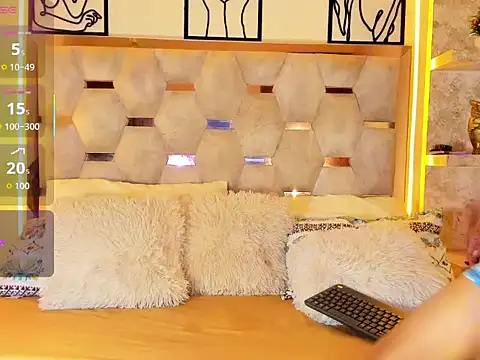 Andrew Haalls online show from November 4, 10:31 pm