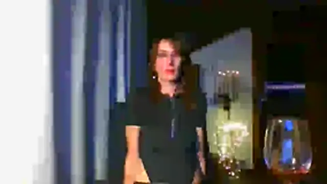 Snapshot of MissDyannis chatting on October 28, 7:16 pm MissDyannis online show from October 28, 7:16 pm