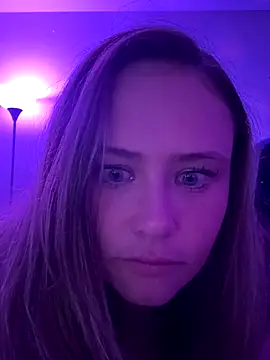 Snapshot of kaylacarson chatting on October 28, 4:49 am kaylacarson online show from October 28, 4:49 am