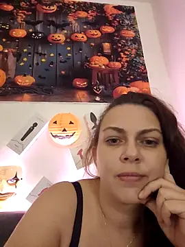 Snapshot of Lea_Squirt_Off chatting on November 2, 7:49 pm Lea Squirt Off online show from November 2, 7:49 pm