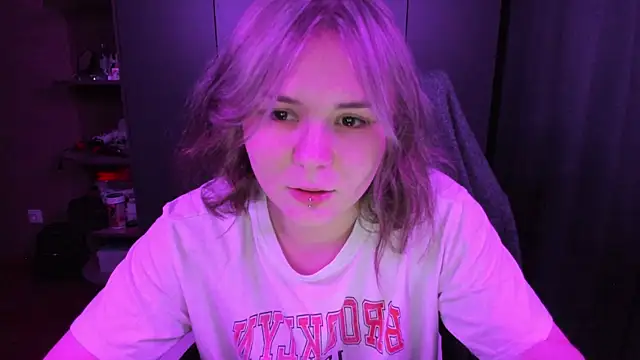 Snapshot of sophia_lix chatting on November 9, 2:48 pm sophia lix online show from November 9, 2:48 pm