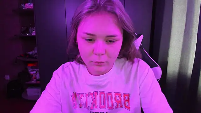 Snapshot of sophia_lix chatting on November 10, 5:17 am sophia lix online show from November 10, 5:17 am