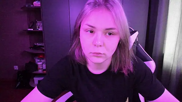 Snapshot of sophia_lix chatting on November 16, 4:40 am sophia lix online show from November 16, 4:40 am