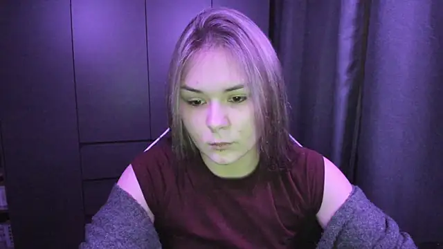 Snapshot of sophia_lix chatting on November 30, 10:08 am sophia lix online show from November 30, 10:08 am