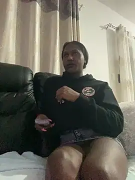 TransGirlBankrollBarbie online show from November 16, 11:43 pm