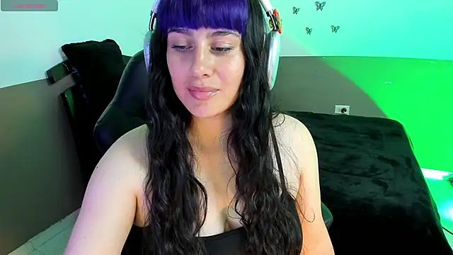 Monserrat Cute  online show from March 29, 3:39 am