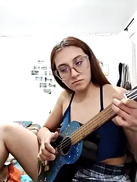 bellastorme04 online show from March 20, 12:59 am