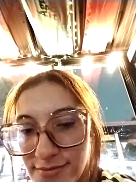 bellastorme04 online show from March 27, 5:24 am