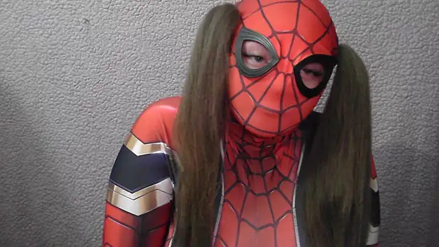 Snapshot of N3RDBURD chatting on October 27, 9:46 am N3RDBURD online show from October 27, 9:46 am