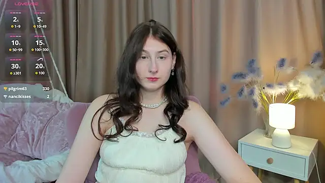 May Yam online show from March 11, 3:45 am