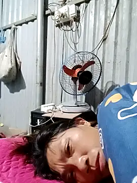 bella-la online show from November 12, 7:46 pm