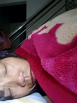 bella-la online show from December 18, 10:27 pm