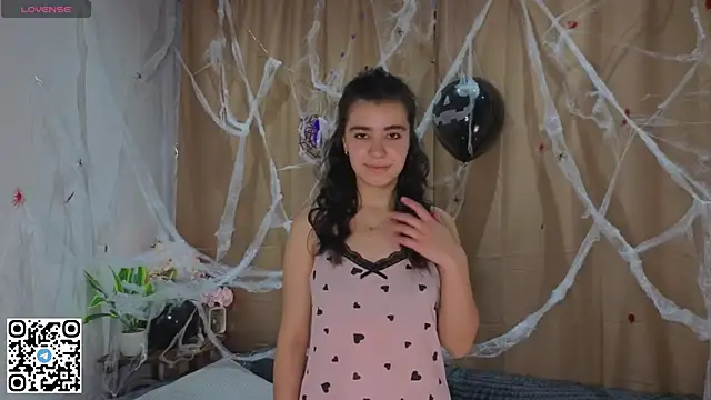 GemmaGlory online show from November 2, 4:59 am