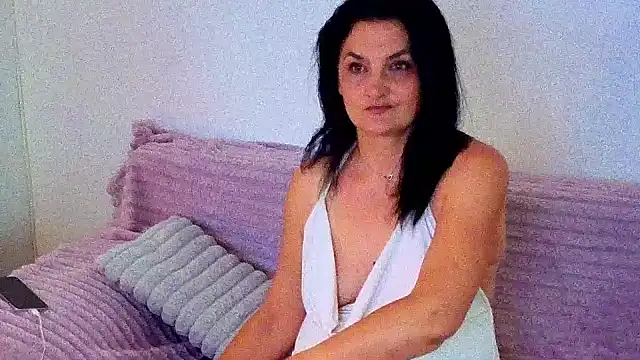 Snapshot of valeryablack chatting on July 1, 4:29 pm valeryablack online show from July 1, 4:29 pm