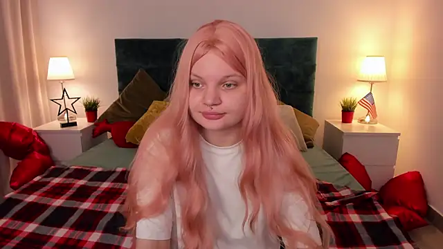 Snapshot of babyyullii chatting on February 24, 5:16 am babyyullii online show from February 24, 5:16 am