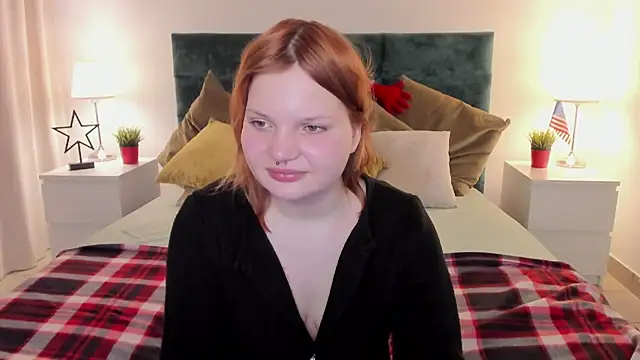 Snapshot of babyyullii chatting on March 16, 5:35 am babyyullii online show from March 16, 5:35 am