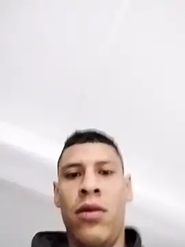 Snapshot of Yordiparra chatting on March 14, 11:48 am Yordiparra online show from March 14, 11:48 am