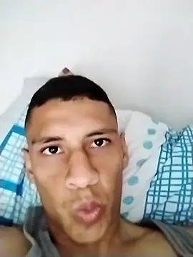 Snapshot of Yordiparra chatting on March 17, 5:05 pm Yordiparra online show from March 17, 5:05 pm