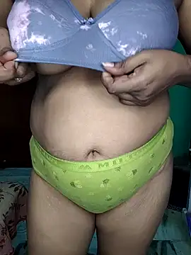 shreyareddy99 online show from December 22, 5:15 am