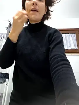 Piediniecollant online show from January 16, 5:33 am