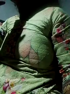 Liza0103 online show from May 5, 5:43 pm