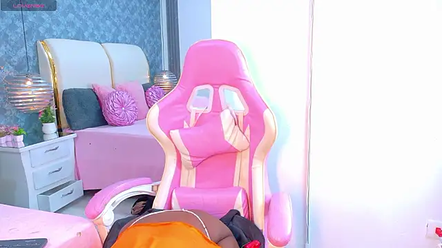 LilithMiller  online show from March 27, 3:34 am