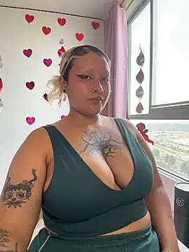 pinkbaddie777 online show from February 8, 10:13 pm