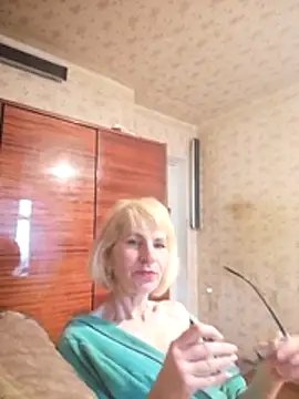 Georgette466 online show from May 17, 5:38 am